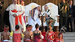 Le Pape François accueilli au Timor oriental. (VATICAN MEDIA Divisione Foto)